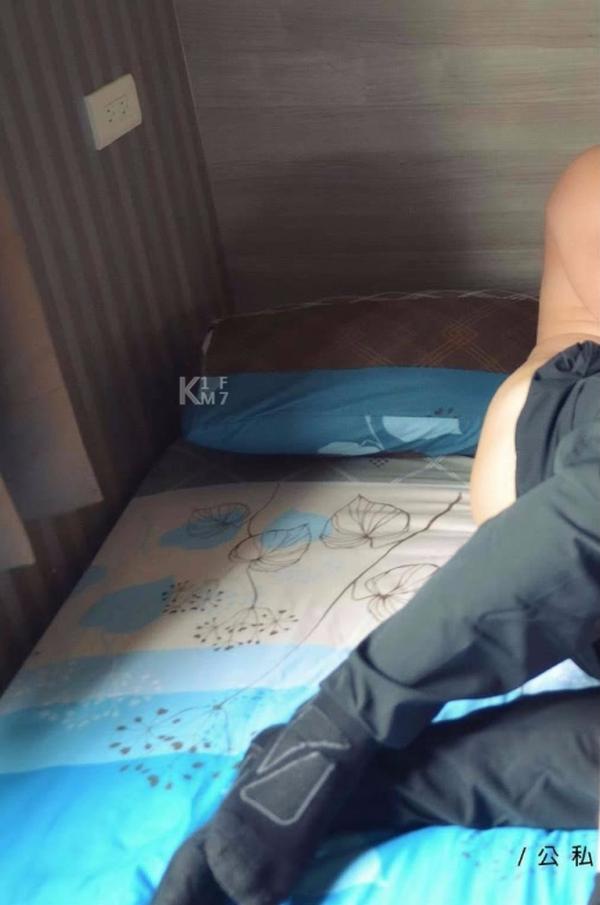 BE-A-MODEL-1-創刊號-X-ISSUE-面具男的情慾世界